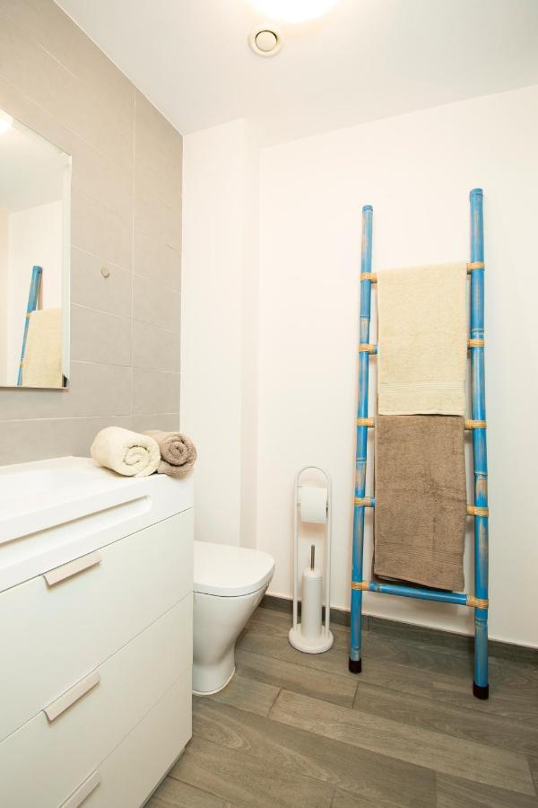 Green View Luxury Appartment In New Complex Pueblo Majorero Next To Golf Course 5 Min Walk From The Beach And Atlantico Shopping Centre In Caleta De Fuste Next To Cassino And Elba Sara Hotel 2 Bedrooms 2 Bathrooms Huge Terace! 外观 照片